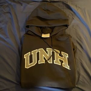 UNH SWEATSHIRT